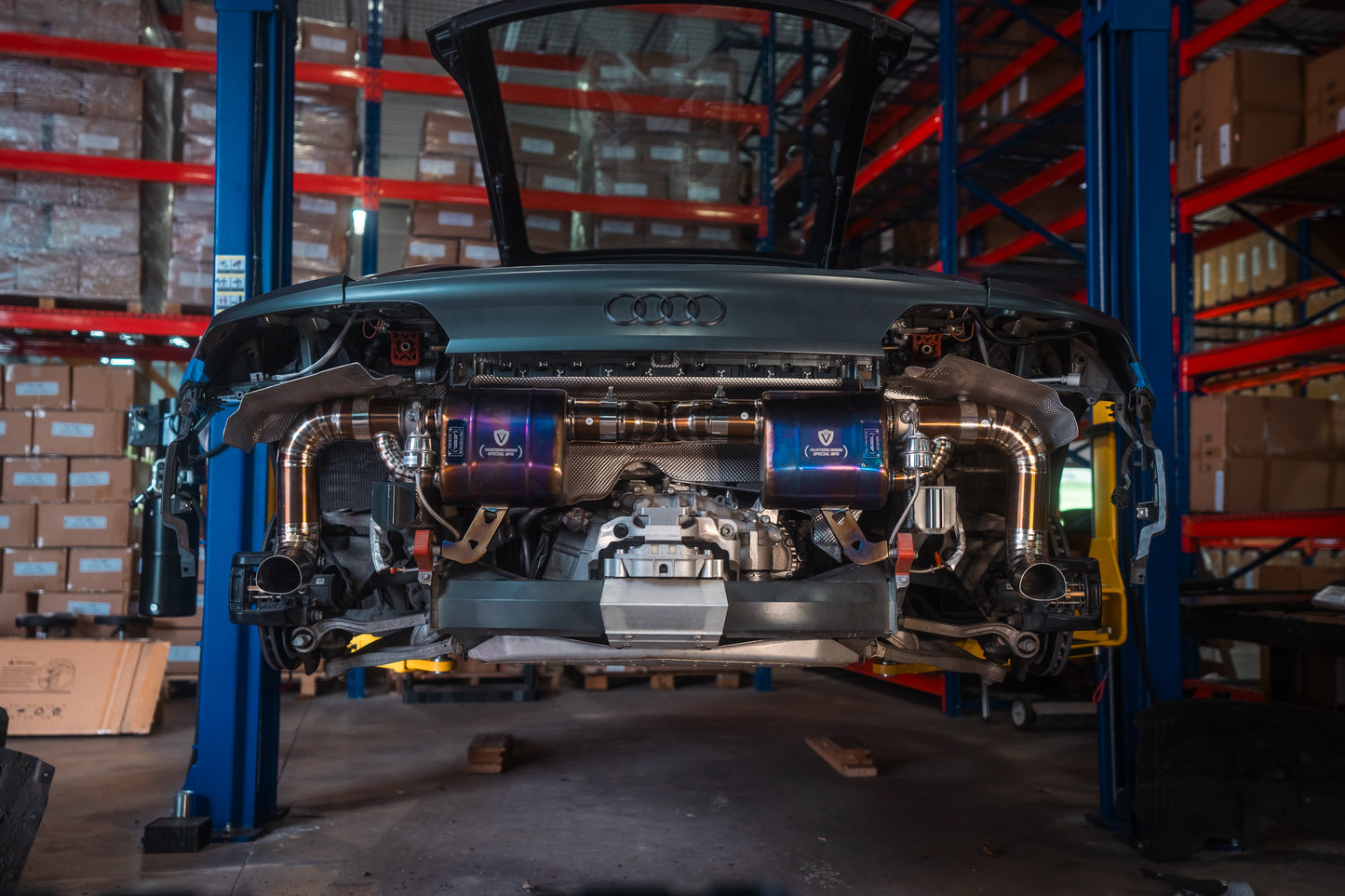 Sistema de escape deportivo con válvulas para Audi R8